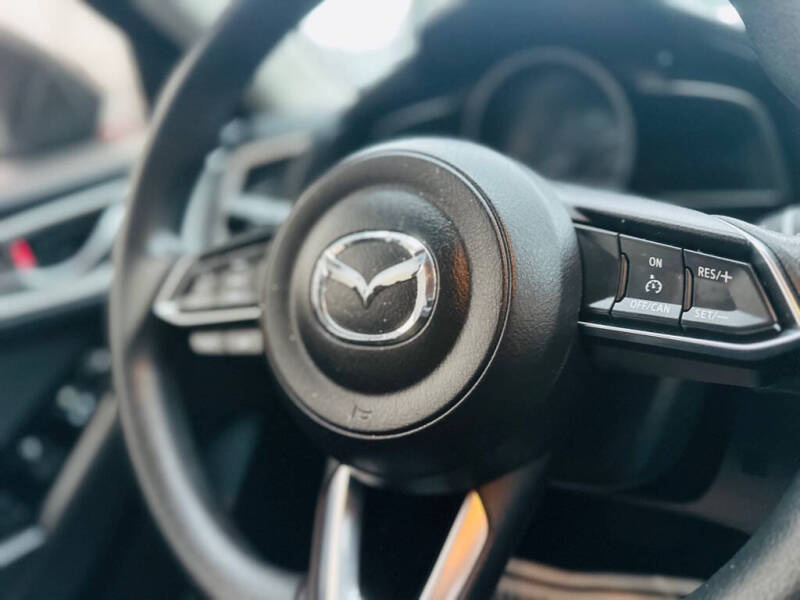 2017 Mazda MAZDA3 Sport