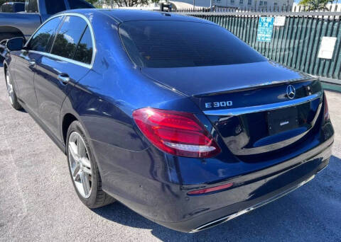 2017 Mercedes-Benz E-Class E 300