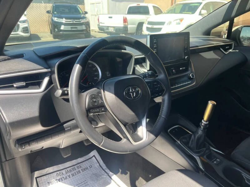 2020 Toyota Corolla Hatchback SE