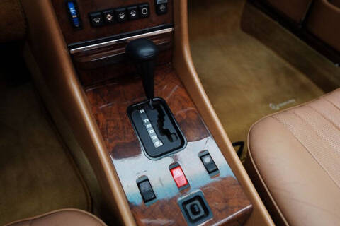 1986 Mercedes-Benz 560-Class 560 SL