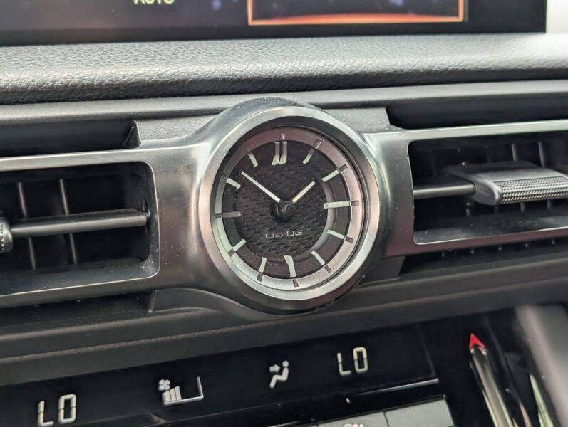 2023 Lexus IS 300