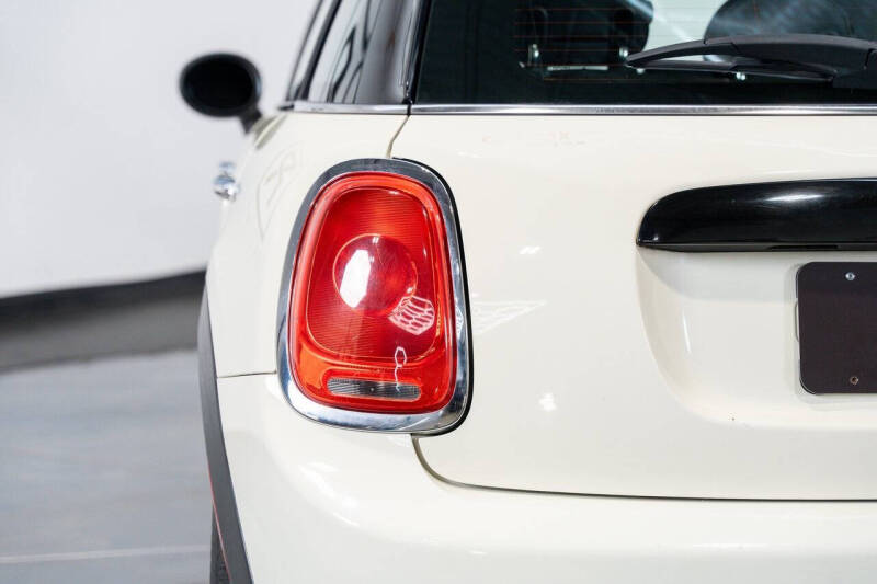 2016 MINI Hardtop 4 Door Cooper