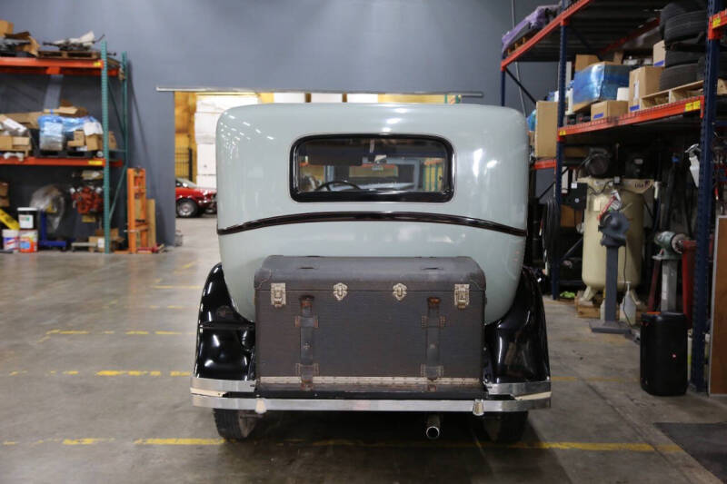 1929 Packard 8 LIMOUSINE