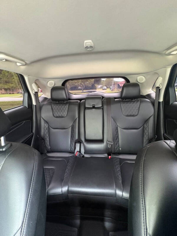 2024 Ford Edge Titanium