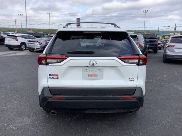 2022 Toyota RAV4 XLE