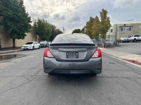 2019 Nissan Versa SV