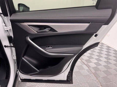 2024 Jaguar F-PACE P250 R-Dynamic S