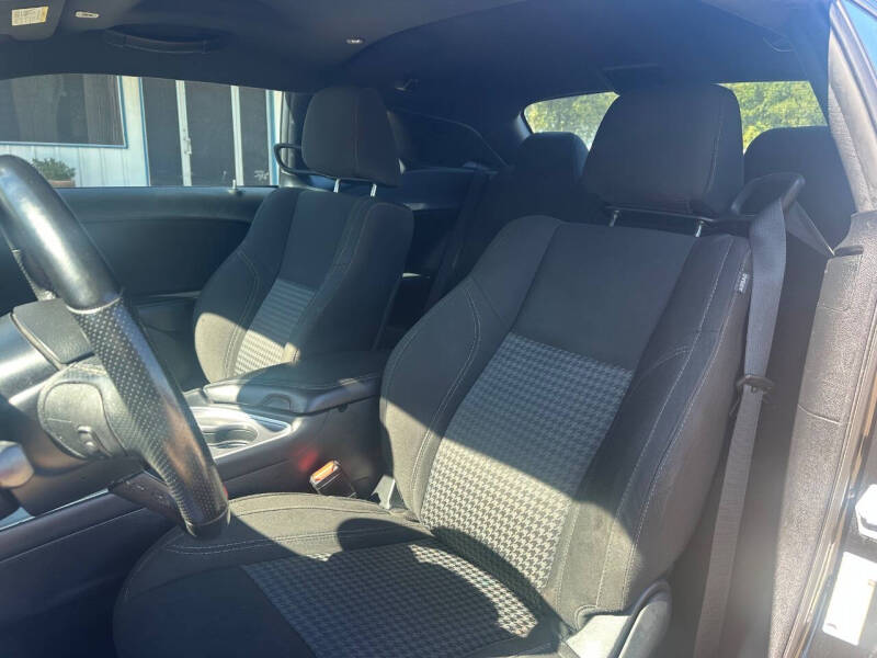 2020 Dodge Challenger SXT