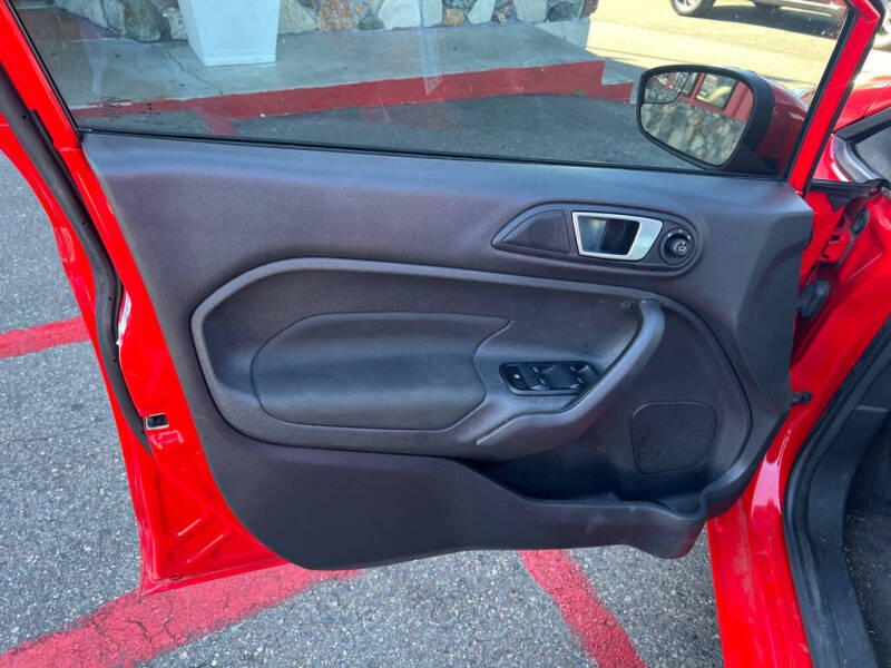 2015 Ford Fiesta SE
