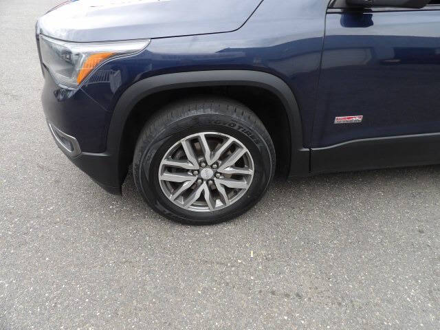 2017 GMC Acadia SLE-2