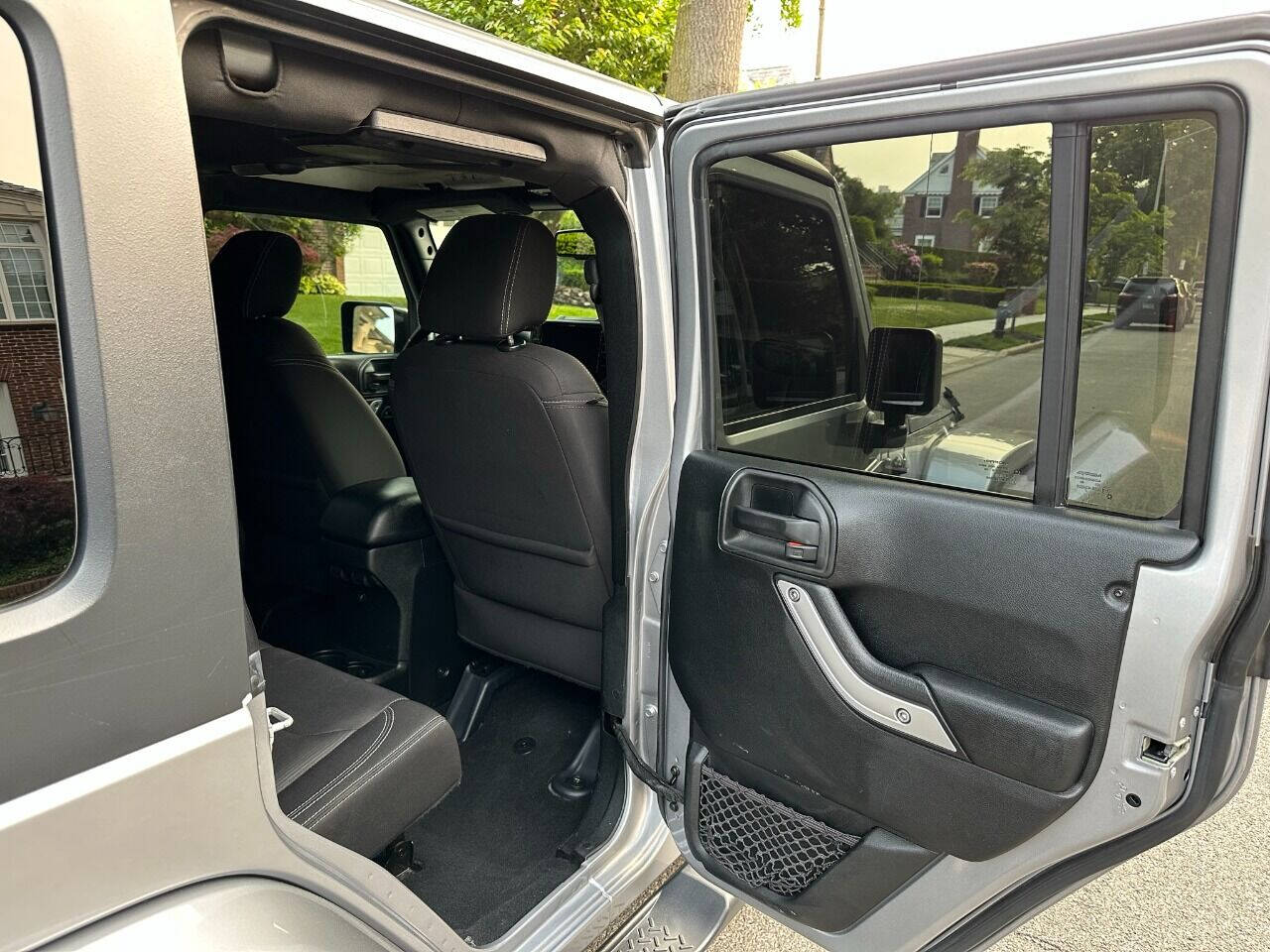 2018 Jeep Wrangler JK Unlimited  - $27,900