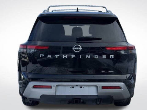 2023 Nissan Pathfinder SL