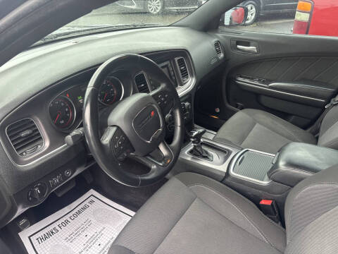 2017 Dodge Charger SE