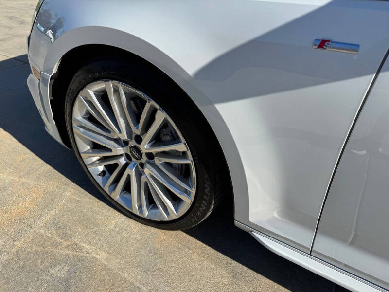 2017 Audi A4 2.0T quattro Premium Plus