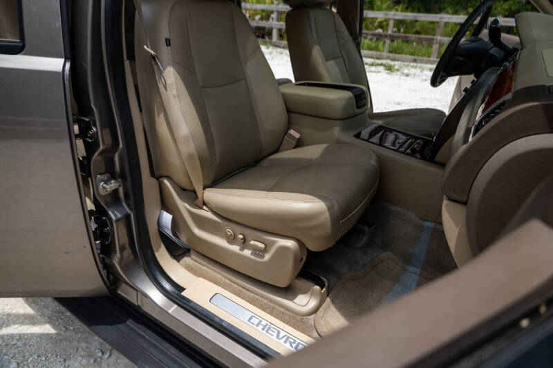 2012 Chevrolet Suburban LTZ