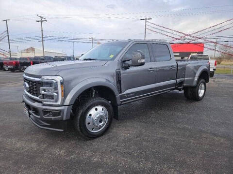 2025 Ford F-450 Super Duty Platinum