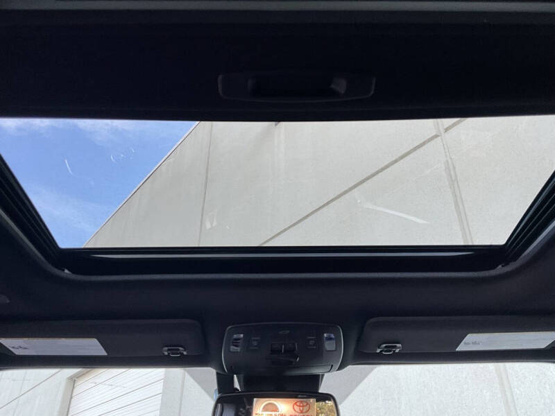 2026 Toyota Sienna Woodland Edition