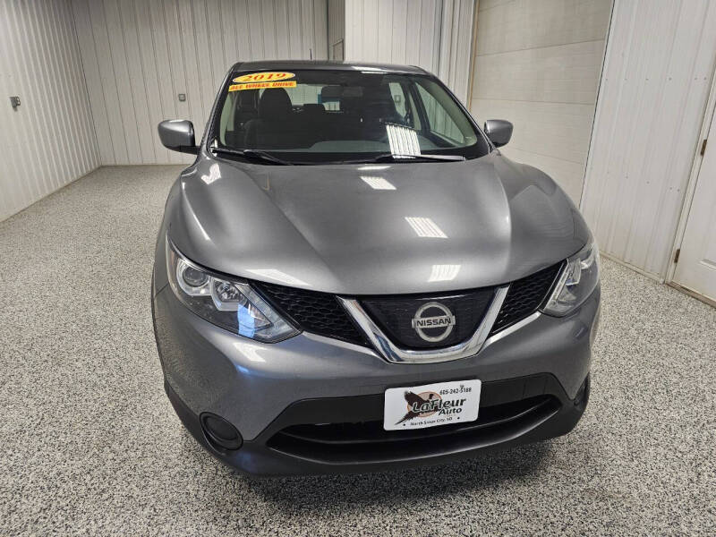 2019 Nissan Rogue Sport for sale at LaFleur Auto Sales in North Sioux City SD