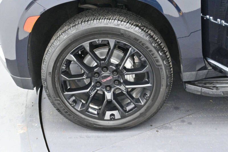 2022 GMC Yukon SLT
