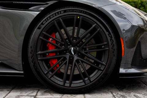 2024 Aston Martin DB12 V8