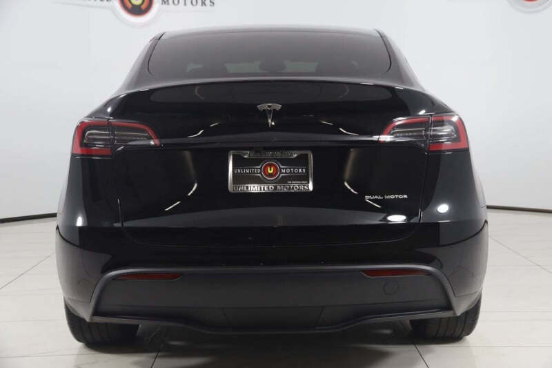 2025 Tesla Model Y Long Range
