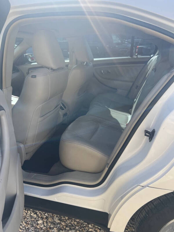 2011 Ford Taurus Limited