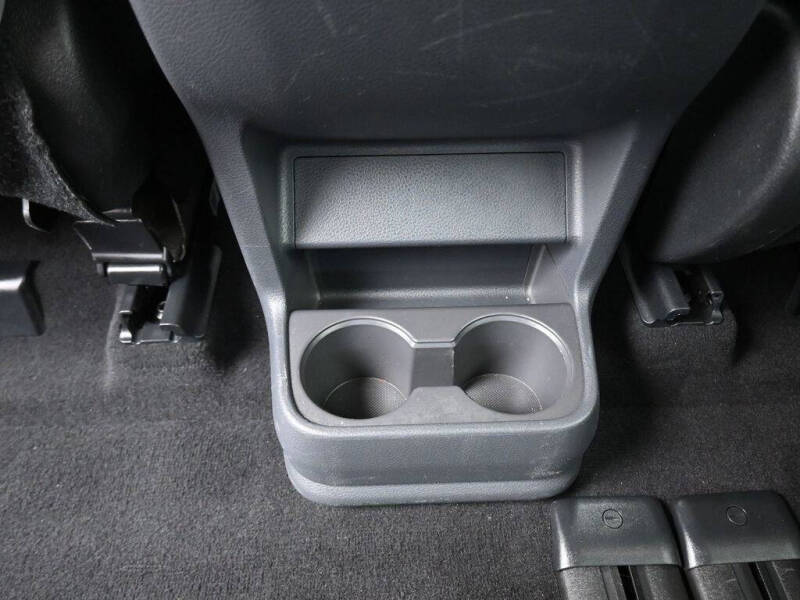 2022 Toyota Sienna LE 8-Passenger