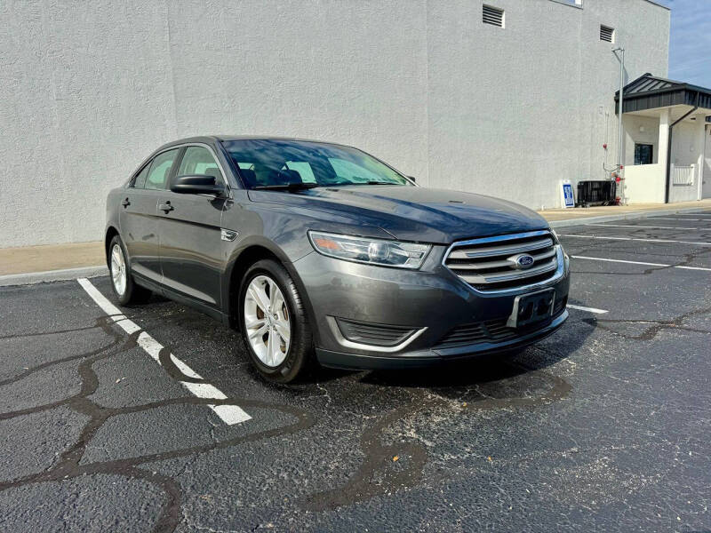 2015 Ford Taurus SE