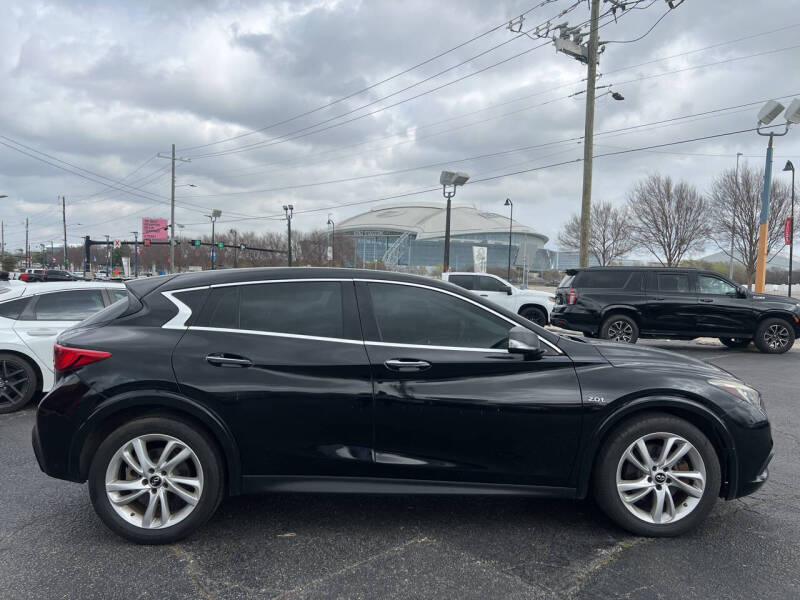 2017 Infiniti QX30