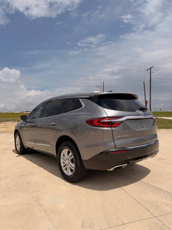 2020 Buick Enclave Essence