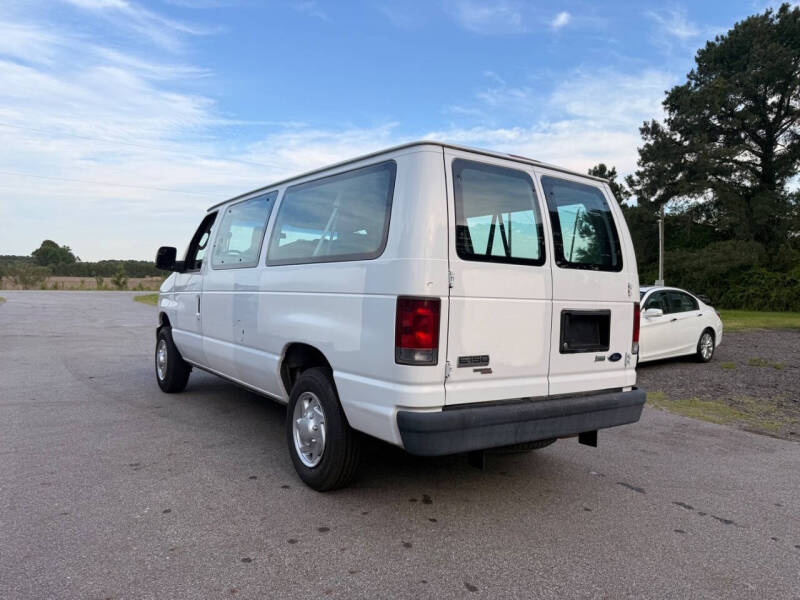 2011 Ford E-Series E-150 XL