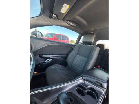 2016 Dodge Challenger SXT