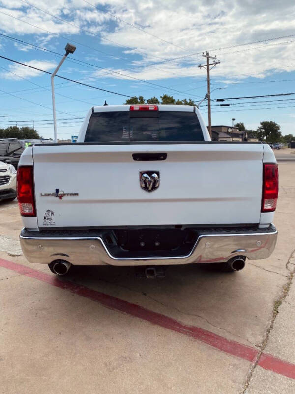 2016 RAM 1500 SLT
