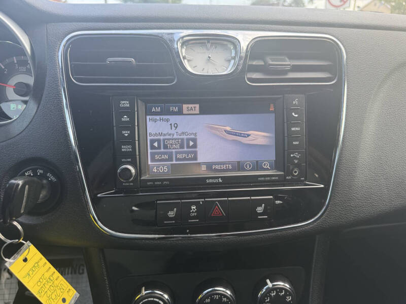 2012 Chrysler 200 Limited