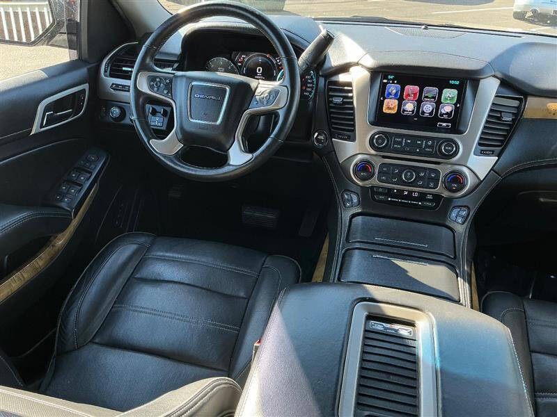 2017 GMC Yukon XL Denali