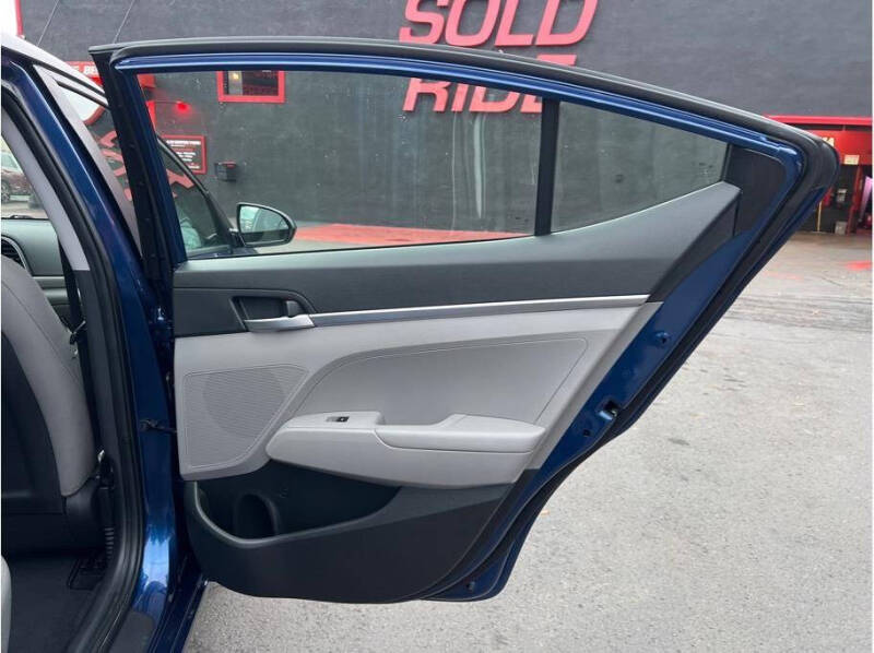 2019 Hyundai Elantra