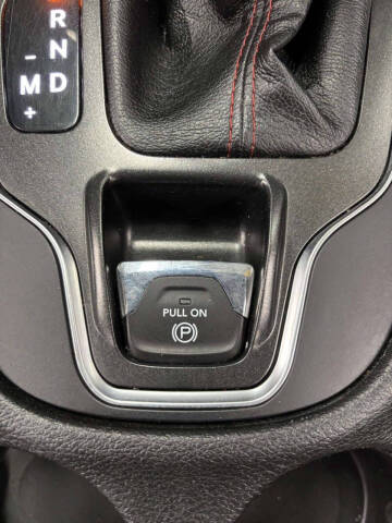 2020 Jeep Cherokee Trailhawk