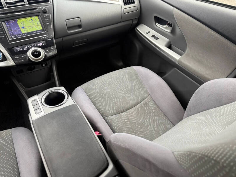 2013 Toyota Prius v Three