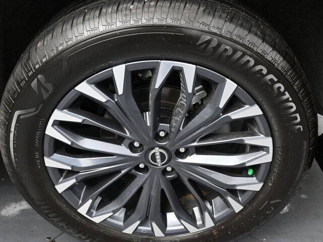 2025 Nissan Rogue Platinum