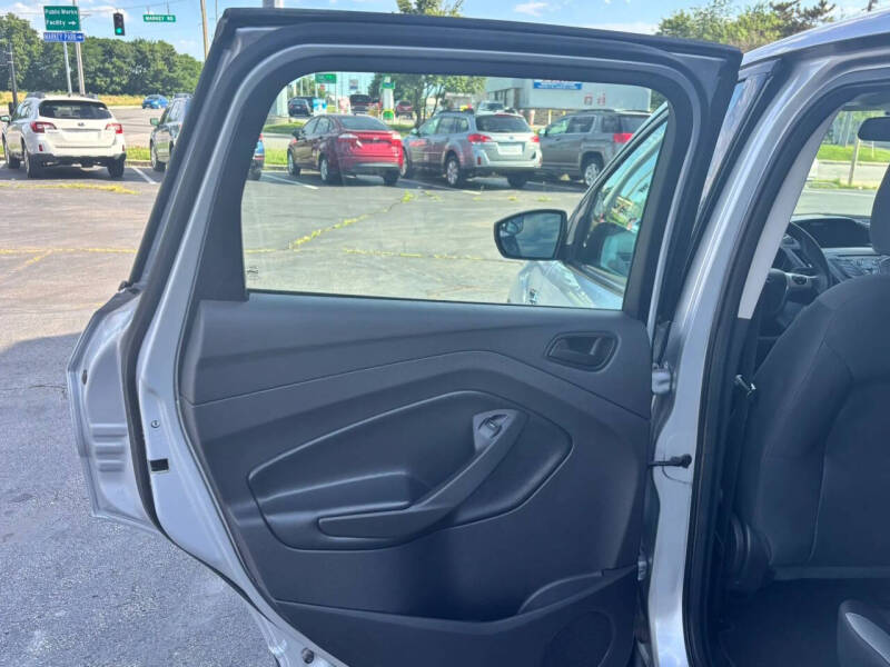 2015 Ford Escape S