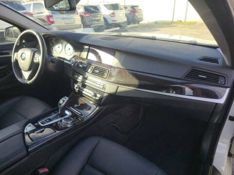 2016 BMW 5 Series 528i