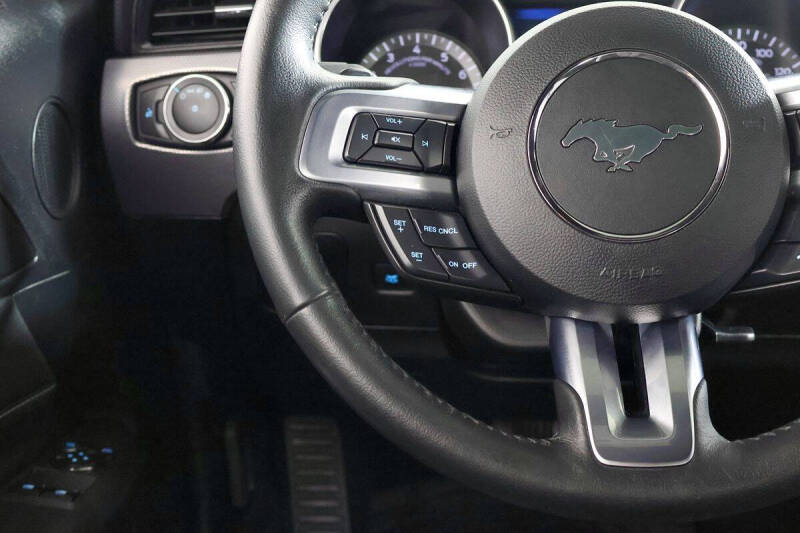 2020 Ford Mustang EcoBoost