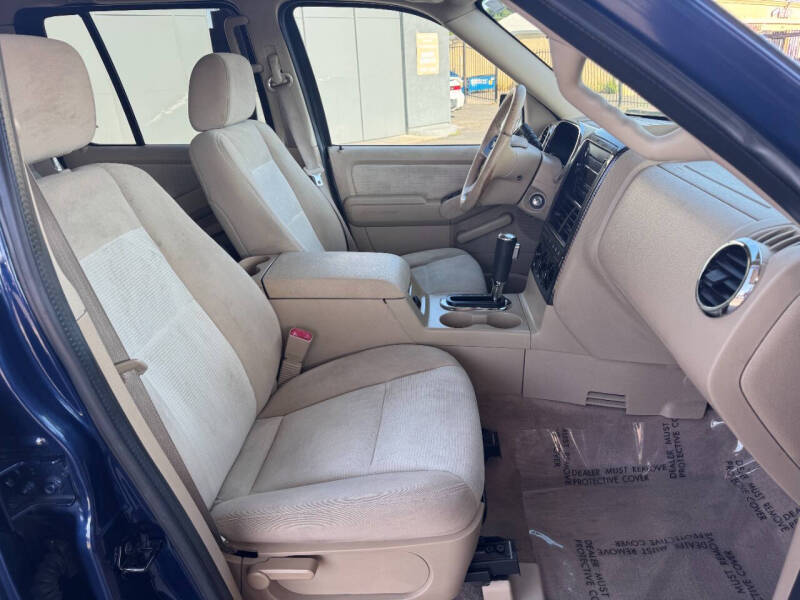 2006 Ford Explorer XLT