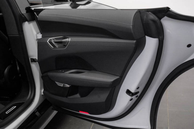 2024 Audi e-tron GT quattro Prestige