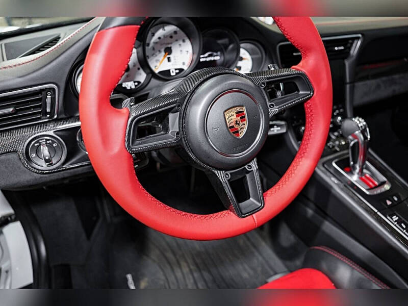 2018 Porsche 911 GT2 RS