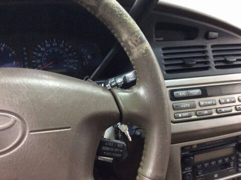 2001 Toyota Sienna LE