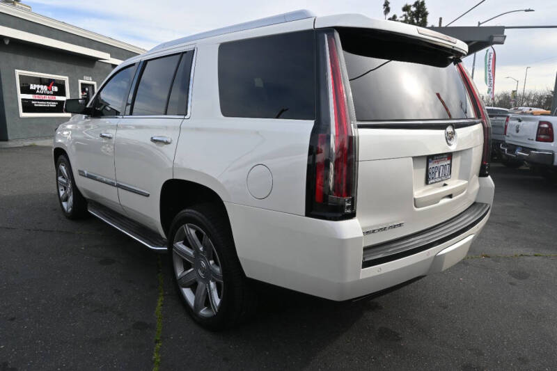 2015 Cadillac Escalade Luxury