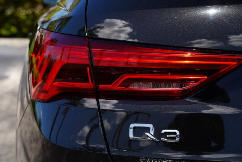 2025 Audi Q3 quattro S line Premium 45 TFSI