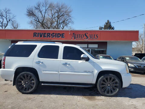 2007 GMC Yukon for sale at RIVERSIDE AUTO SALES in Sioux City IA