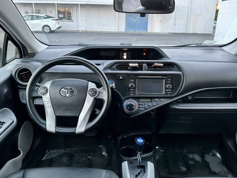 2013 Toyota Prius c Three